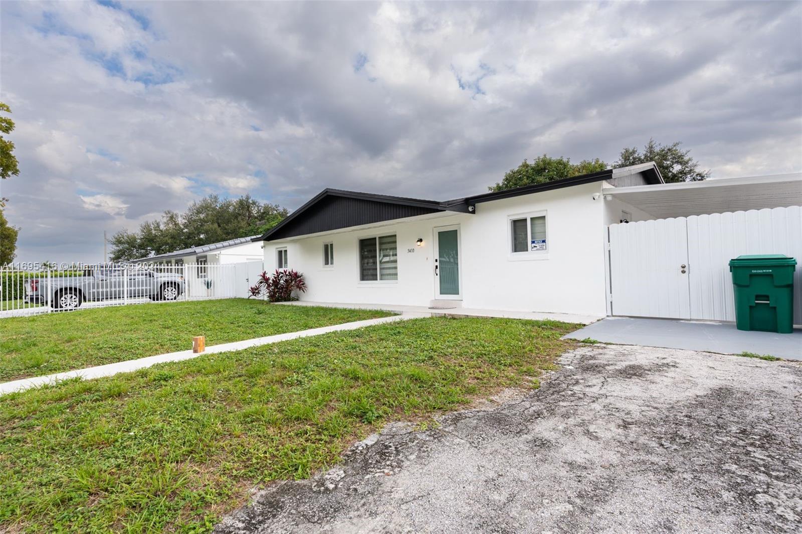 Picture of 3410 NW 183Rd St, Miami Gardens, FL 33056