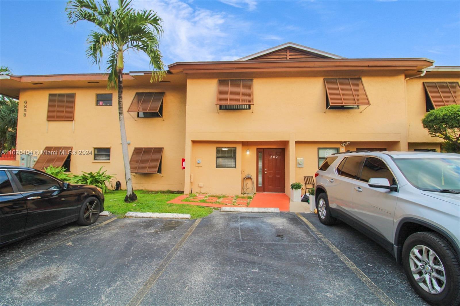 Picture of 6858 NW 173Rd Dr # 302, Hialeah, FL 33015