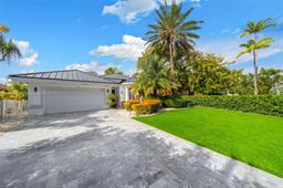 Picture of 301 S Riverside Dr, Pompano Beach, FL 33062