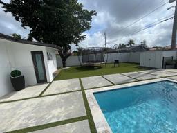 Picture of 9800 NW 28Th Ter, Doral, FL 33172