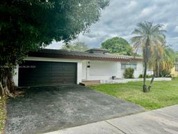 Picture of 1619 Hollywood Blvd, Hollywood, FL 33020