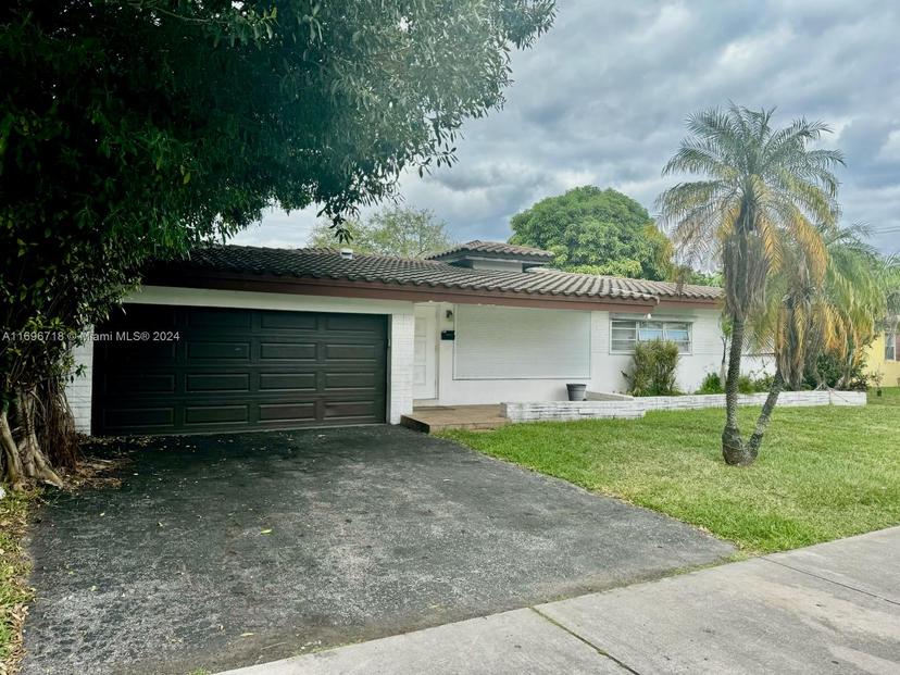 Picture of 1619 Hollywood Blvd, Hollywood FL 33020