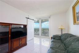 Picture of 5401 Collins Ave # 1424, Miami Beach, FL 33140