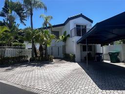 Picture of 250 NE 212Th St, Miami, FL 33179