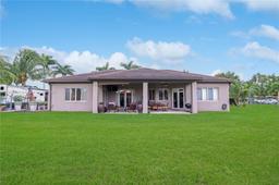 Picture of 32151 SW 204 Ct, Homestead, FL 33030