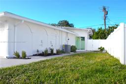 Picture of 668 Lindell Blvd, Delray Beach, FL 33444