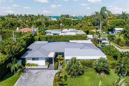 Picture of 6420 Pinetree Drive Cir, Miami Beach, FL 33141