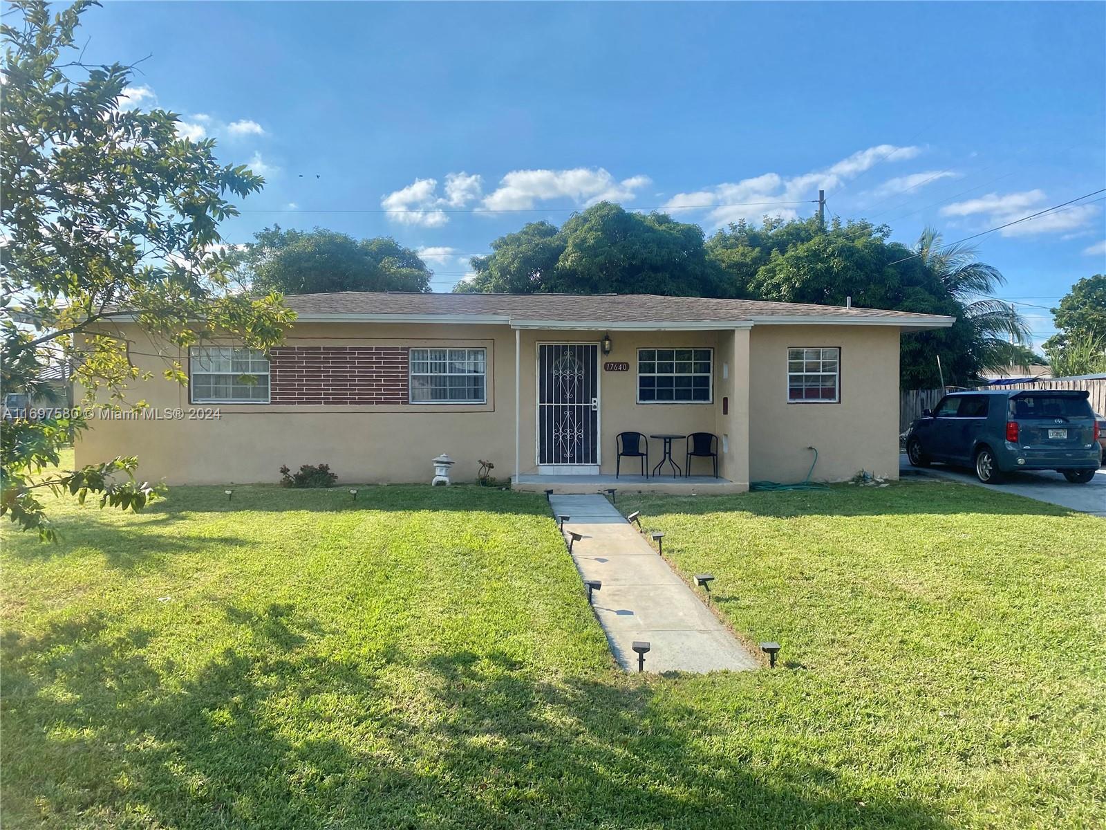 Picture of 17640 NW 40Th Ave, Miami Gardens, FL 33055