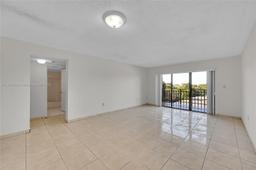 Picture of 650 NE 149Th St # 406A, Miami, FL 33161