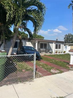 Picture of 831 E 13Th St, Hialeah, FL 33010