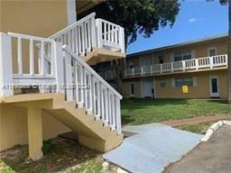 Picture of 430 SE 2Nd Ave # 3, Deerfield Beach, FL 33441