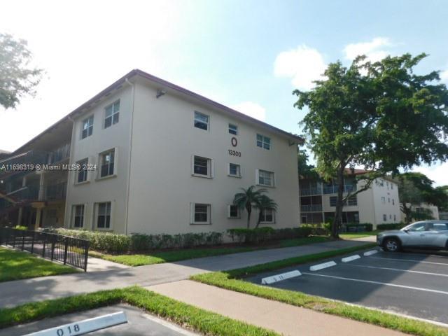 Picture of 13300 SW 1St St # 112O, Pembroke Pines FL 33027