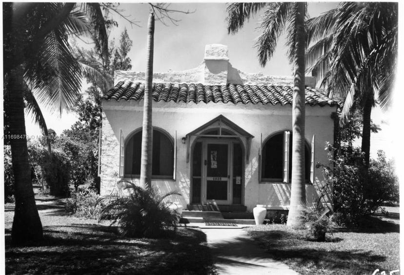 Picture of 1325 Obispo Ave, Coral Gables FL 33134