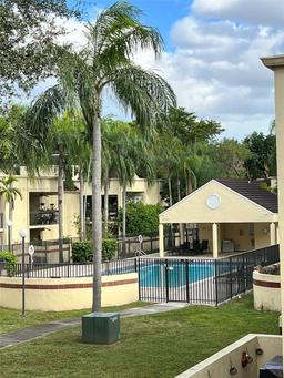 Picture of 12922 SW 88Th Ter # 206, Miami, FL 33186