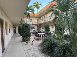 Picture of 415 NE 2Nd St # 122, Hallandale Beach, FL 33009