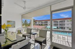 Picture of 580 Egret Dr # 220, Hallandale Beach, FL 33009