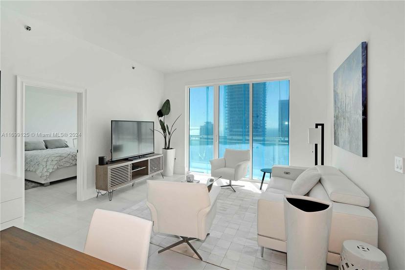 Picture of 950 Brickell Bay Dr # 4905, Miami FL 33131