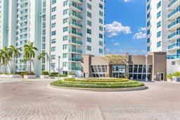 Picture of 2681 N Flamingo Rd # 1903S, Sunrise, FL 33323