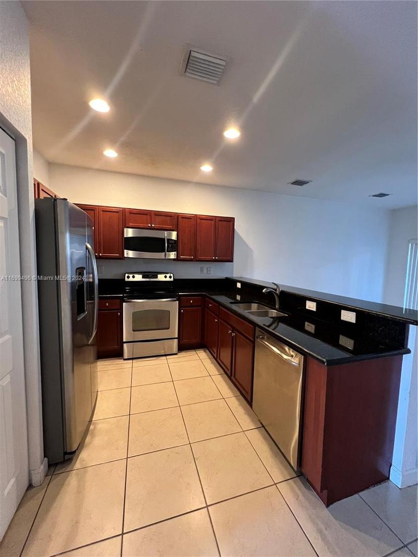 Picture of 9031 SW 227Th St # 2, Cutler Bay FL 33190