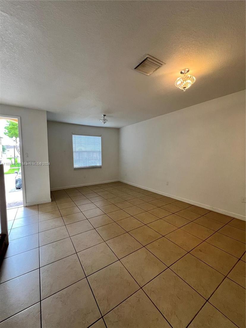 Picture of 9031 SW 227Th St # 2, Cutler Bay FL 33190