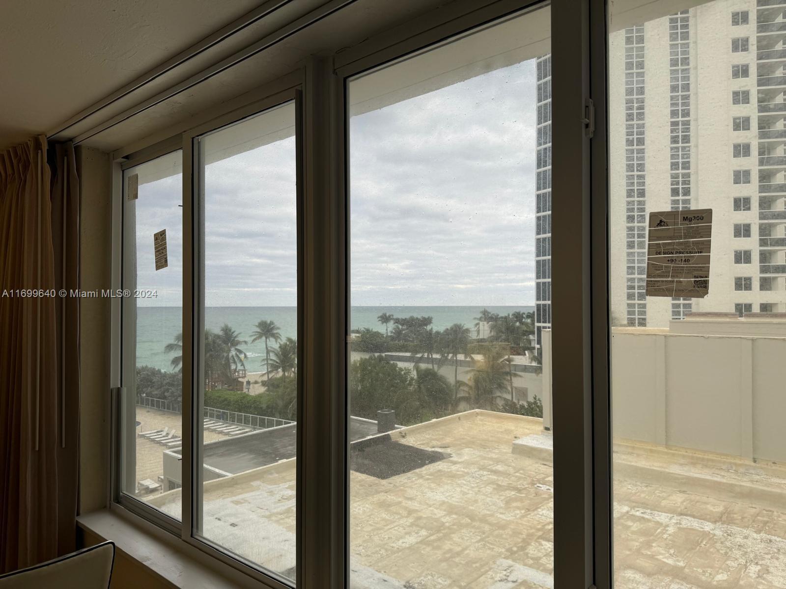 Picture of 19201 Collins Ave # 304, Sunny Isles Beach, FL 33160