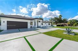 Picture of 10780 SW 135Th Ter, Miami, FL 33176