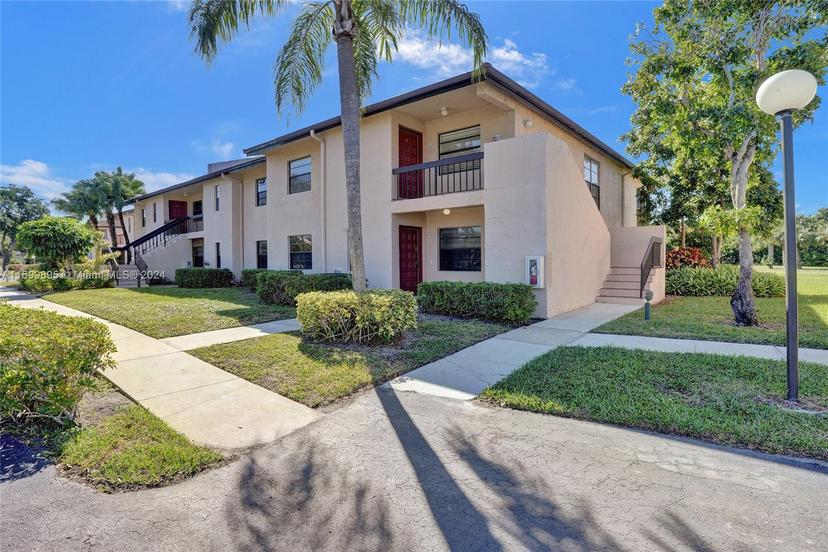 Picture of 9280 Vista Del Lago # G, Boca Raton FL 33428