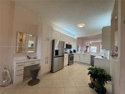 Picture of 7793 Granville Dr # 411, Tamarac, FL 33321