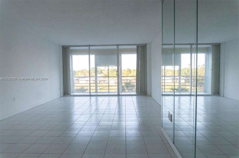 Picture of 16850 S Glades Dr # 3C, North Miami Beach FL 33162