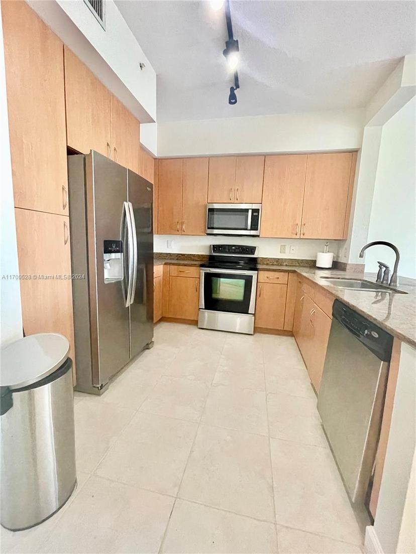 Picture of 1830 Radius Dr # 1324, Hollywood FL 33020