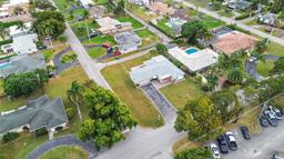 Picture of 201 Entrada Drive, Hollywood, FL 33021