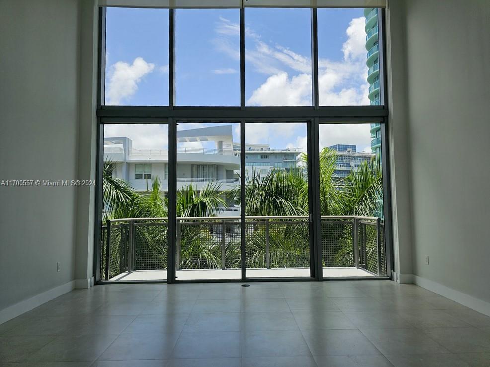 Picture of 6000 Collins Ave # 528, Miami Beach, FL 33140