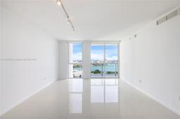 Picture of 253 NE 2Nd St # 2405, Miami, FL 33132