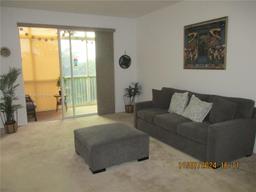 Picture of 7725 Yardley Dr Bldg B # 305, Tamarac, FL 33321