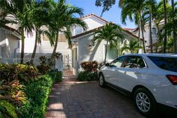 Picture of 1491 Weeping Willow Way # 1491, Hollywood, FL 33019