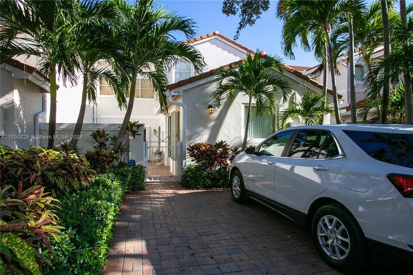 Picture of 1491 Weeping Willow Way # 1491, Hollywood FL 33019