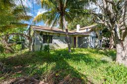 Picture of 8258 NE 2Nd Ct, Miami, FL 33138