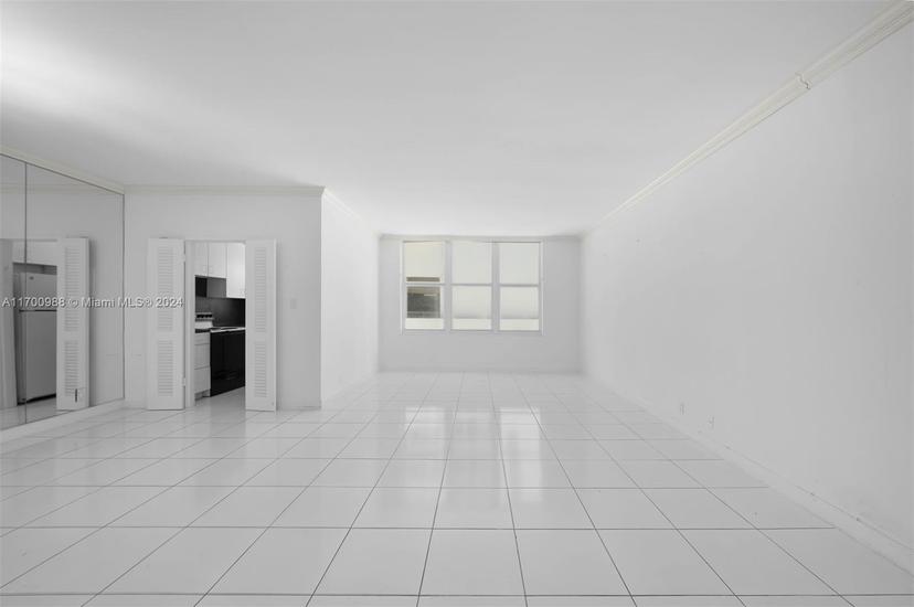 Picture of 4747 Collins Ave # 207, Miami Beach FL 33140