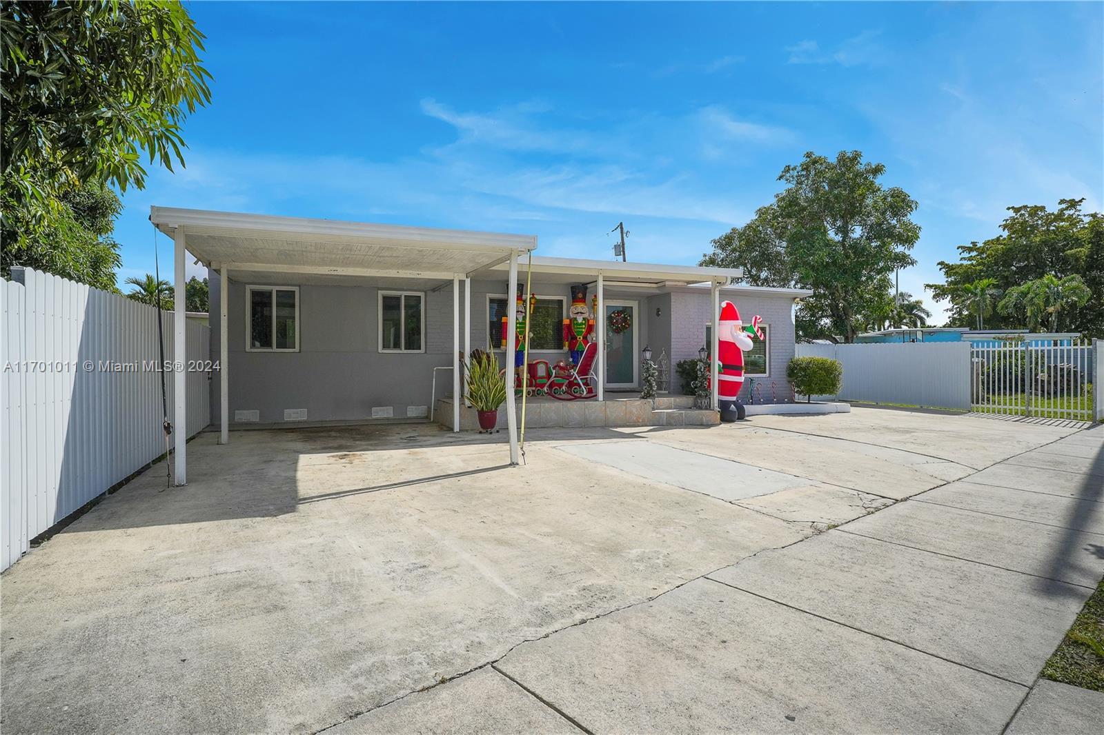 Picture of 5351 E 2Nd Ave, Hialeah, FL 33013