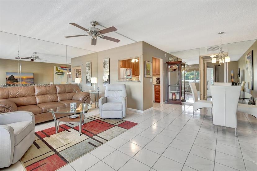 Picture of 3108 E Cambridge E # 3108, Deerfield Beach FL 33442