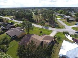 Picture of 1315 SE Floresta Dr, Port St. Lucie, FL 34983