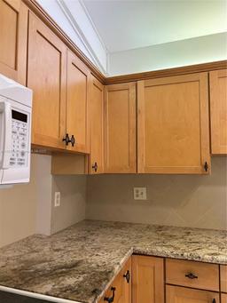 Picture of 119 Fox Rd # 42, Hollywood, FL 33024