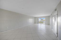 Picture of 9270 W Bay Harbor Dr # 5D, Bay Harbor Islands, FL 33154