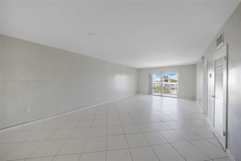 Picture of 9270 W Bay Harbor Dr # 5D, Bay Harbor Islands FL 33154