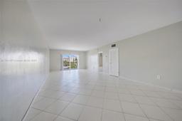 Picture of 9270 W Bay Harbor Dr # 5D, Bay Harbor Islands, FL 33154