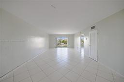 Picture of 9270 W Bay Harbor Dr # 5D, Bay Harbor Islands, FL 33154