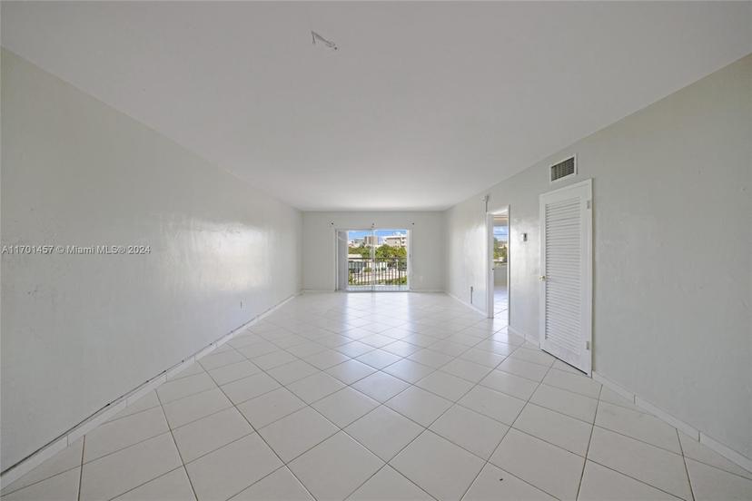 Picture of 9270 W Bay Harbor Dr # 5D, Bay Harbor Islands FL 33154