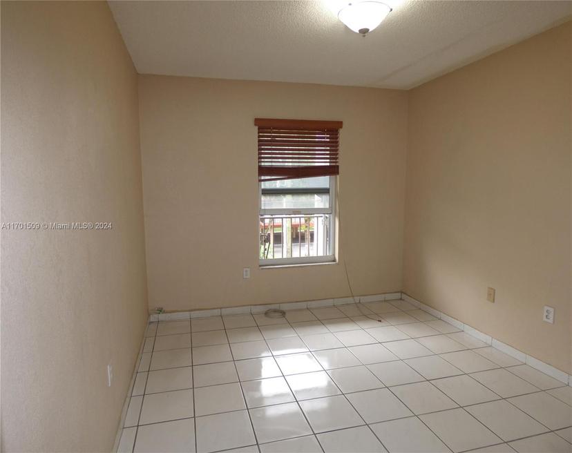 Picture of 5625 W 20Th Ave # 309, Hialeah FL 33012