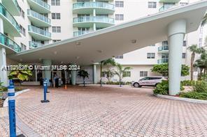 Picture of 3801 S Ocean Dr # 8U, Hollywood FL 33019