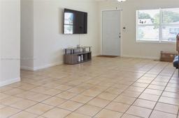 Picture of 305 SW 78Th Ter, North Lauderdale, FL 33068